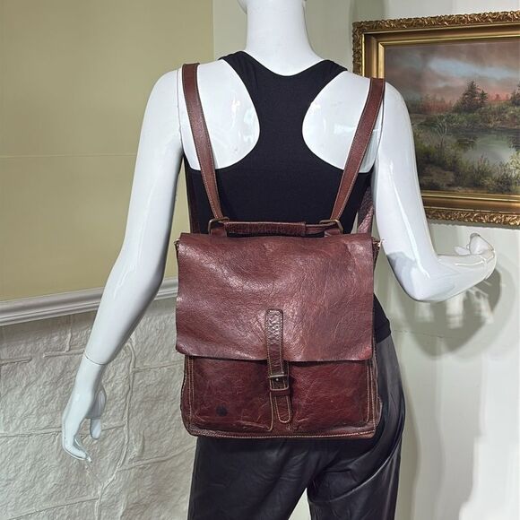 Vintage Roots Raider Leather Backpack / Crossbody - Picture 3 of 15